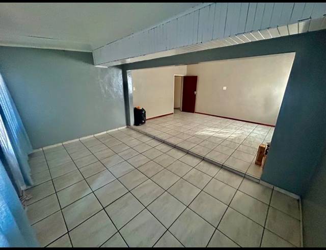 3 BEDROOM HOUSE FOR SALE IN VANDERBIJLPARK CW 2